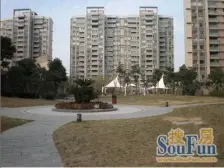 06年商品房,复式,带大露台,视野采光好