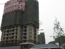 花园小区,低总价,中底楼层,价格可谈,诚心出售