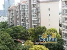 采光充足,精装修,小区中心位置,电梯房,主卧朝南