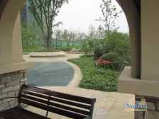 绿地翠谷香堡大平层 实得面积大 业主诚心卖 双阳台