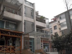 金府路6号6室2厅东南南