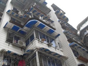 鑫源公寓4室2厅南北