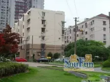一梯两户 南北通 近地鉄 低总价一房 出行方便 带天井