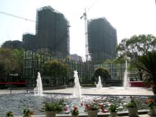 业主诚心出售随时签约,看房方便,户型方正。