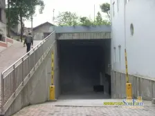 房子是正规两房 近公园近轻轨 近步行街