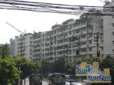 天星桥 燕渝苑三房210万