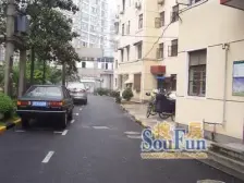 新上!一楼带大院子+地铁900米+西大街50米