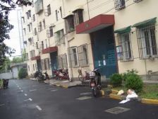 老城中,中间楼层,采光充足,视野很好,得房率高