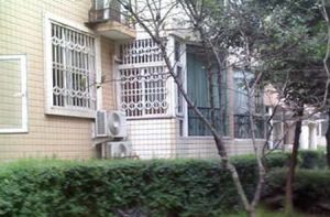 汇阳新村2室1厅东南