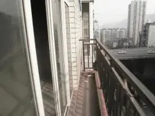 工人村 盛世年华二房72万