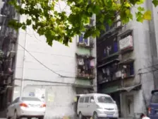 大坪 桃园小区(渝中石油路)四房106万