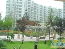 轻轨站旁边,大面积,单价低,配套成熟