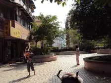 康乐花园三室出售 户型方正 交通便利