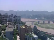 两路口轻轨站旁 朝南看江看南山 120平屋顶花园