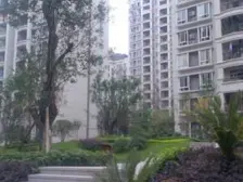 谢家湾万象城旁正规两房诚心出售。。。