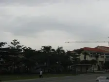 前后带花园,带地下室,房产证计一层面积