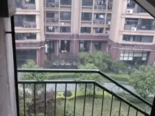 渝中区 出门轻轨 中华路 精装修低总价