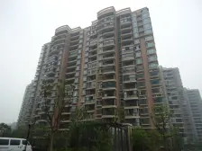近地铁,采光好,家具全送 精装 必看好房