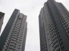 业主诚心出售,户型方正,采光好,出行方便