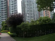 天安花园 5室2厅 南 北