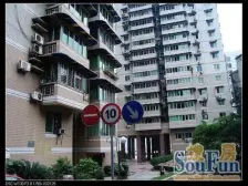 市政府旁 住家 交通方便 大礼堂