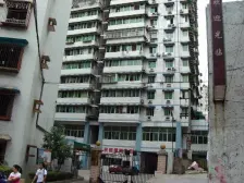 带露台带屋顶花园正规两房价格便宜,户型方正,