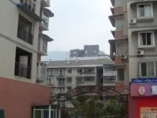 总价低,位置好,出行方便,配套成熟,