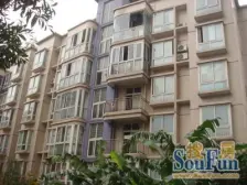 九公里轻轨旁,精装房,交通便利,拎包入住,看房方便