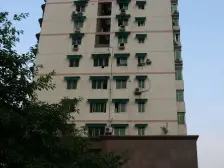 市政府旁+配套齐全+临双轻轨+du德精、陪du求精、人民