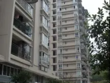 步行街旁 精装2房 拎包入住 出行方便