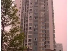 此房采光户型都好,步行街上,轻轨站上