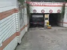 南滨大厦 4室2厅 东