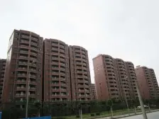 露望 少有大平层 业主挥泪 割肉急售
