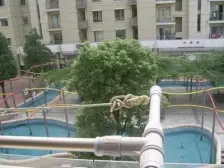 电梯2室,次顶楼,婚装,保养好,近轨道,近园区