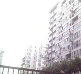 长益商业寓所1室1厅西南