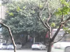 商圈近,但很安静。可以拎包入住,产权交易便利