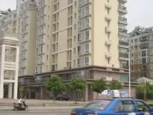 嘉宝三期爱汀苑,中间四楼,自住两居,保养好