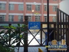 嘉英大厦3室1厅西南