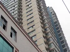 新源大厦住宅楼 4室2厅 南