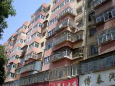 气象局地铁口,飞天家园中间楼层,随时看房