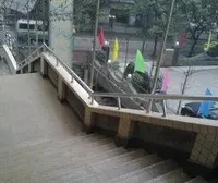 三改4房,朝南看江,户型方正。