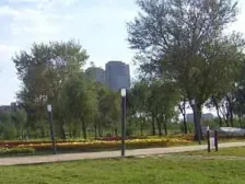 前排大3房,正看洋房绿树景观,采光好,带车位