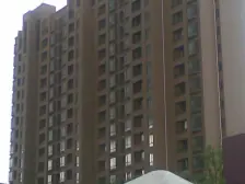 中间楼层南北通飞机户型,背靠同济