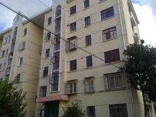 满五年,精装修拎包入住中间楼层前后无遮挡,视野好