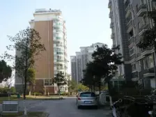 新上三房,全明户型,采光好,看房随时,诚意出售