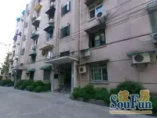 正常顶楼复式,精装修拎包入住,小区美丽家园