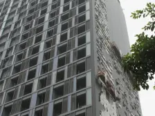 火车北站南广场旁 精装小高层两房