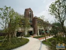 一梯两户,双阳台,带飘窗,品质小区,精装修,24小时管家服务,诚意出售