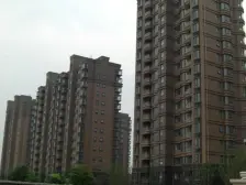地铁口次新小区,飞机户型