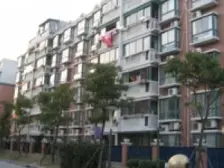 带产权车位 中间楼层 豪 装自住 保养好四房 随时可看